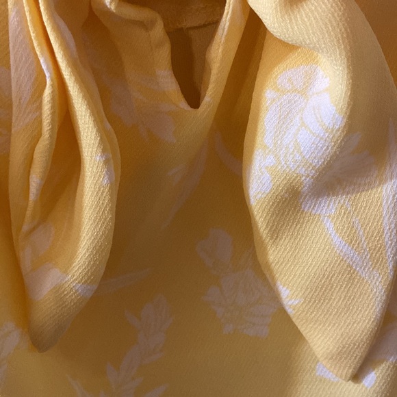 Lily Morgan sleeveless yellow pastel blouse size medium - Picture 4 of 7
